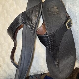 Fitflop Black Textured Sandals